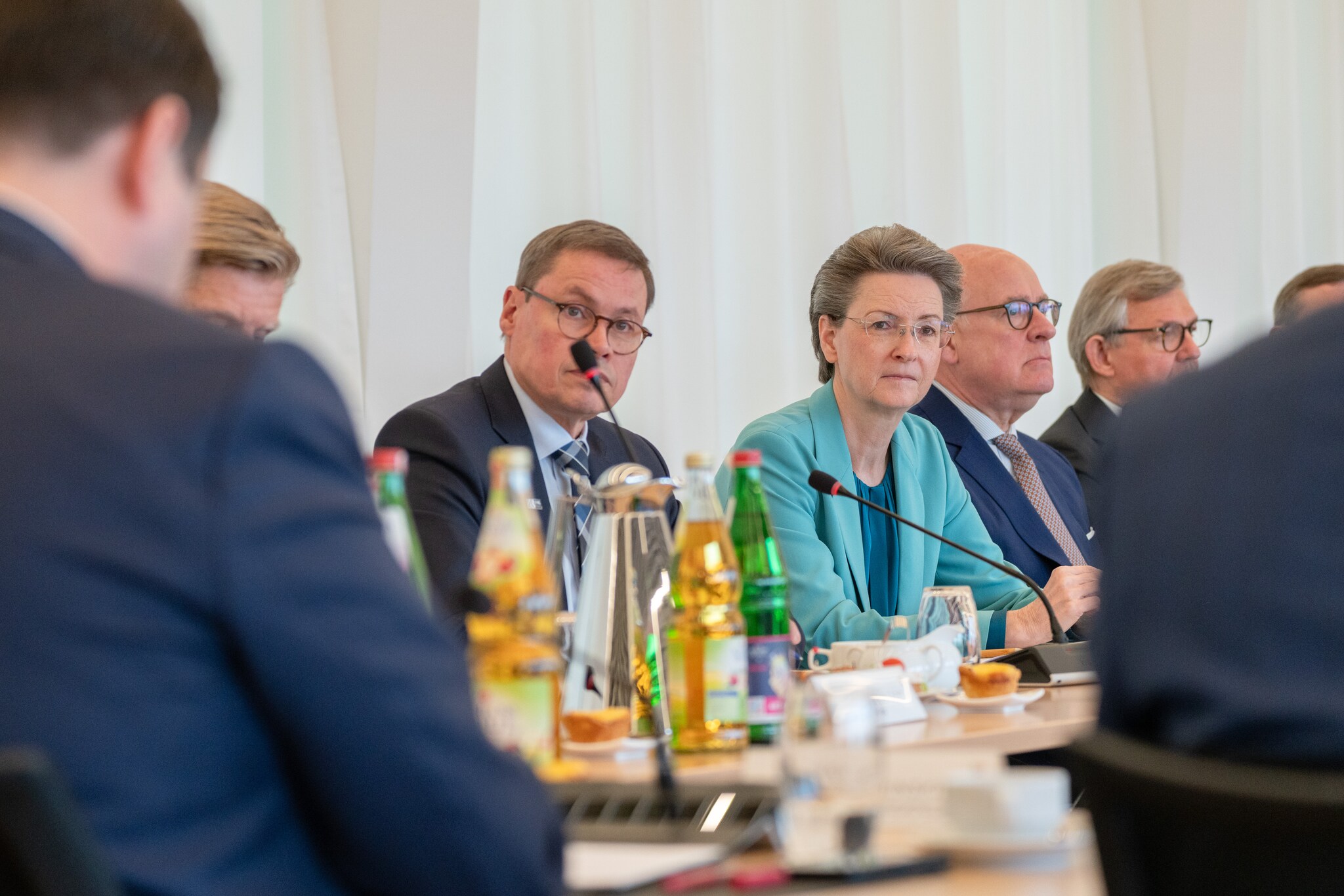 Treffen von Hendrik Wüst Spitzenvertreterinnen und -vertreter der nordrhein-westfälischen Industrie