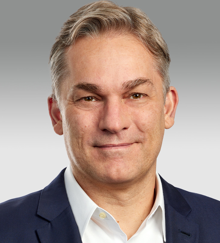 rodrigo-santos-pr.jpg