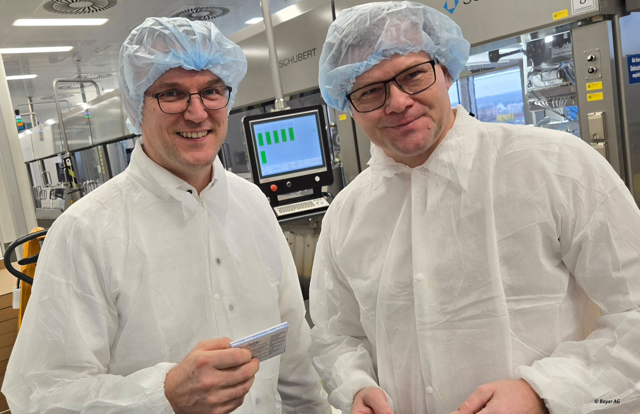 Carsten Schneider besucht den Pharma-Standort in Weimar