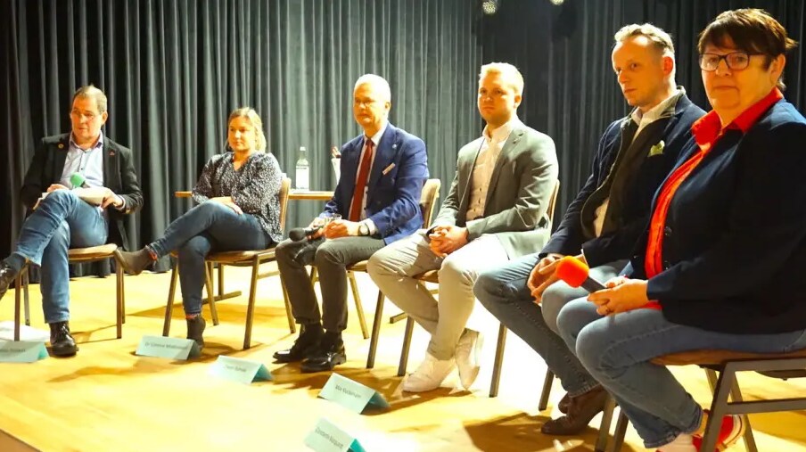  Podiumsdiskussion im Onkel Otto in Ankum