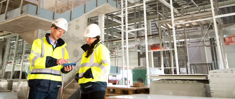 Julia or Luzaan option 3.jpg