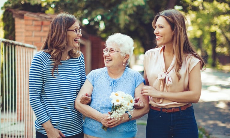 three generations of women 1280x720