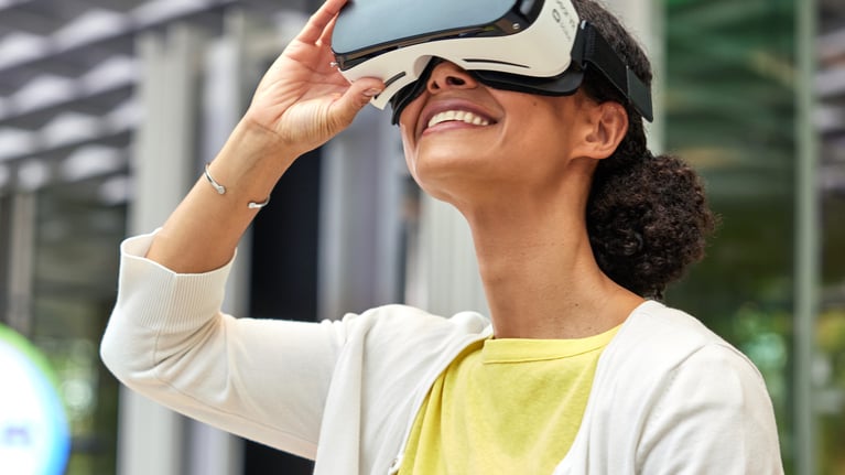 bayer-employee-with-vr-goggles-1.jpg