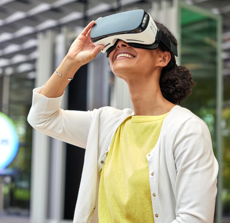 bayer-employee-with-vr-goggles-1.jpg