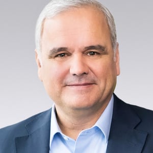 stefan-oelrich-pr.jpg