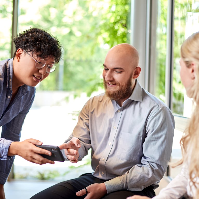 trainees-in-conversation-3.jpg