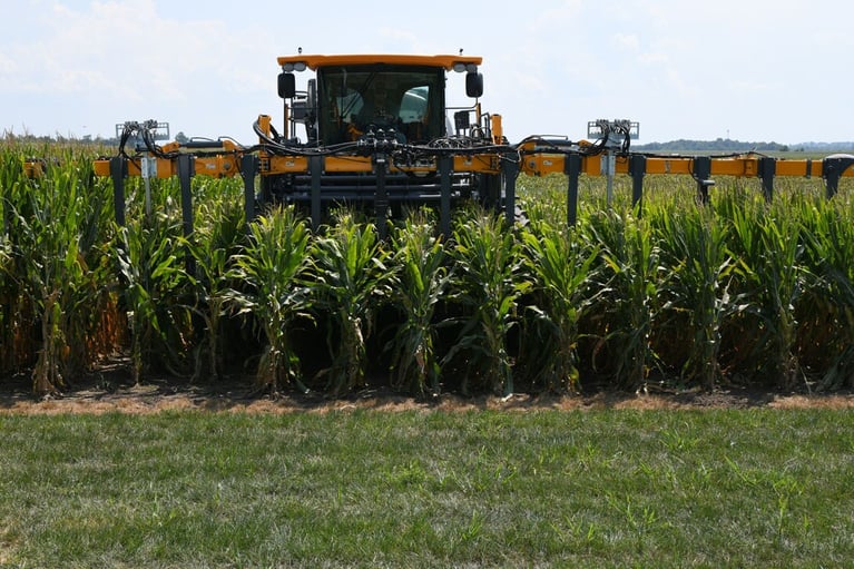 Gallery3_Bayer-Short-Stature-Corn_Ground-Equipment-1280x720.jpg