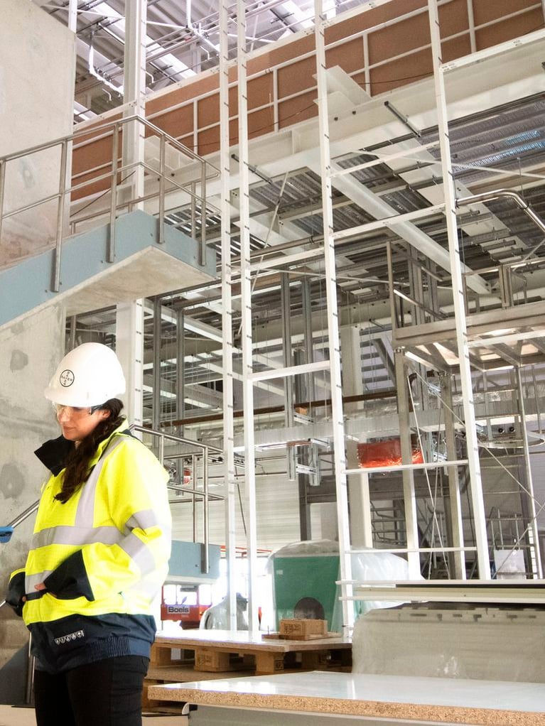 Julia or Luzaan option 3.jpg