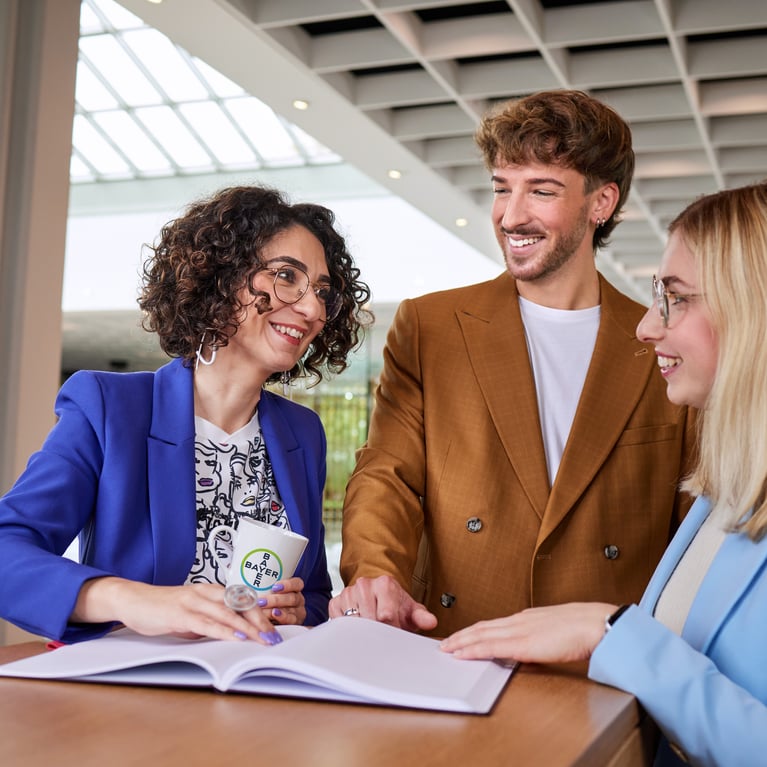 bayer-employees-discussing