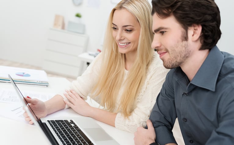 young-people-working-with-computer-3480-2160.jpg