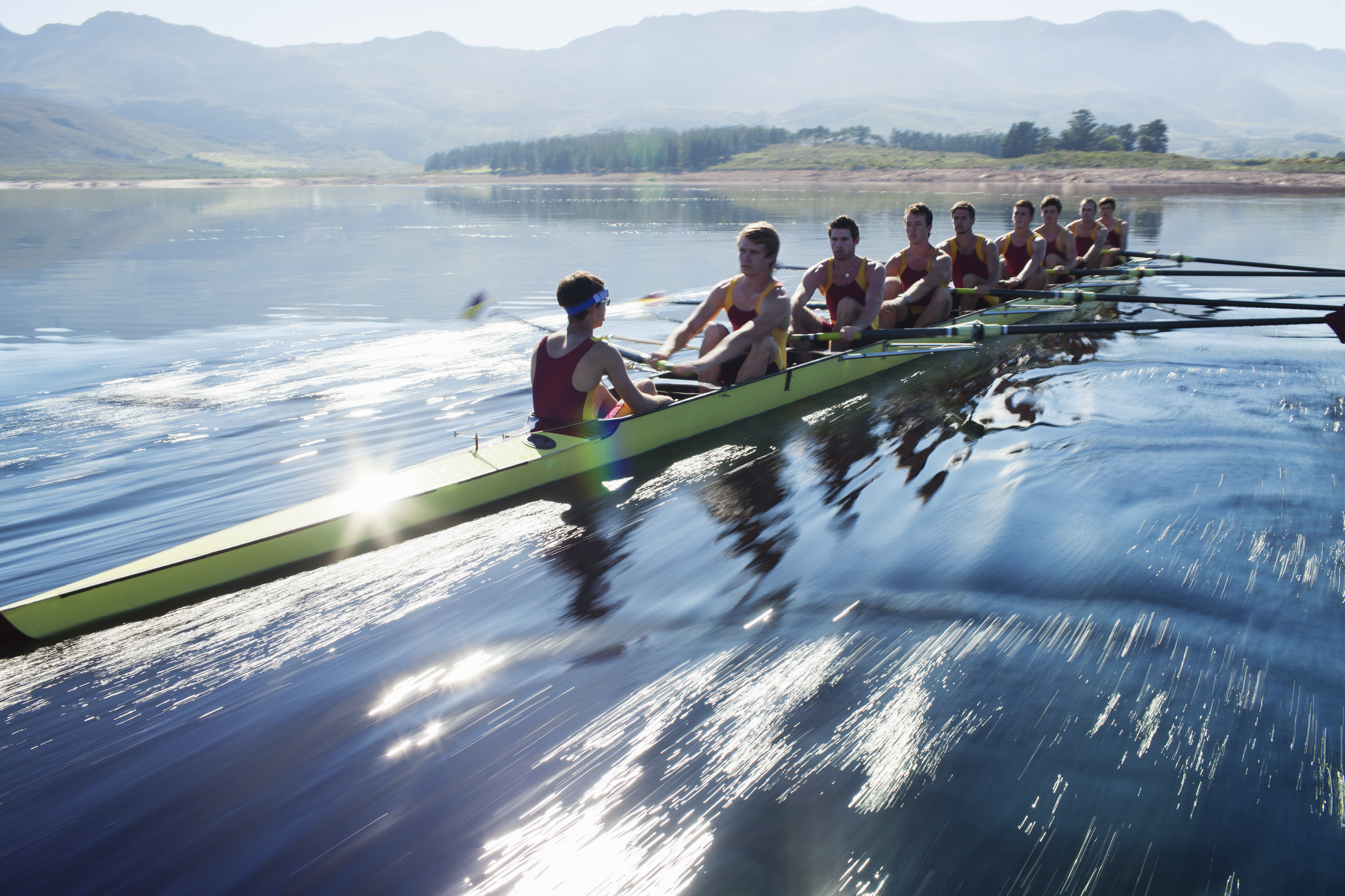 rowing_team_on_lake.jpg