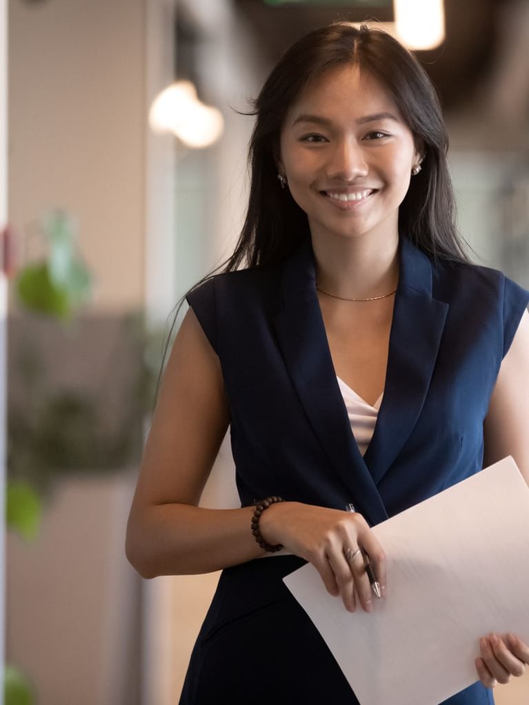 happy_asian_businesswoman.jpeg