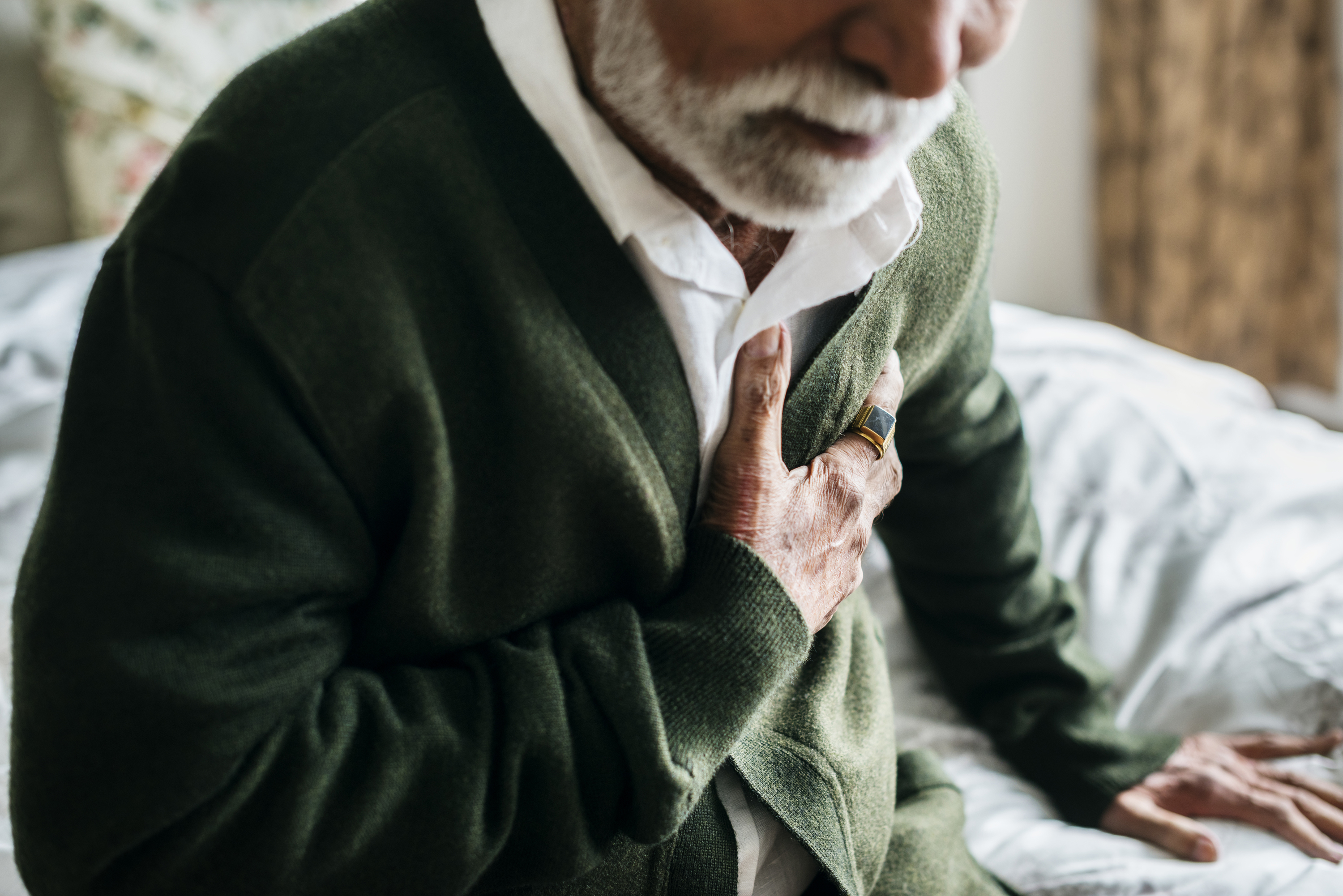 Imagen de un anciano con insuficiencia cardiaca
