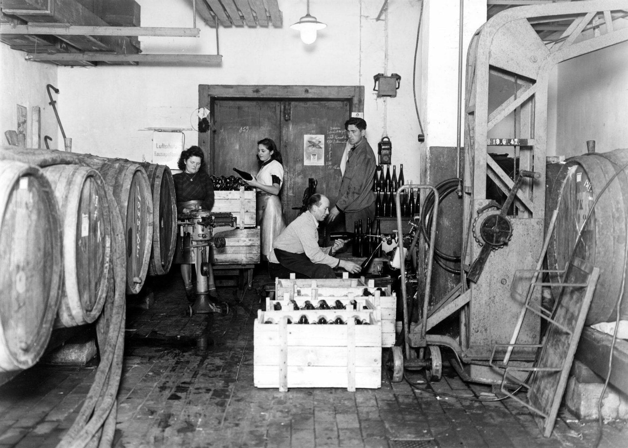 weinabfuellung imkasino 1949 0