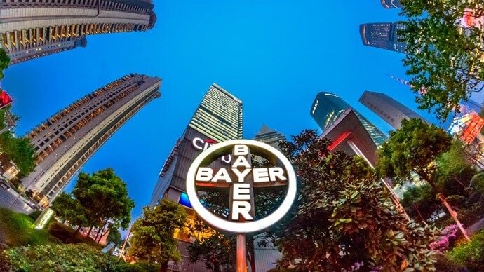 bayer_cross_in_shanghai_2_300_176_1.jpg