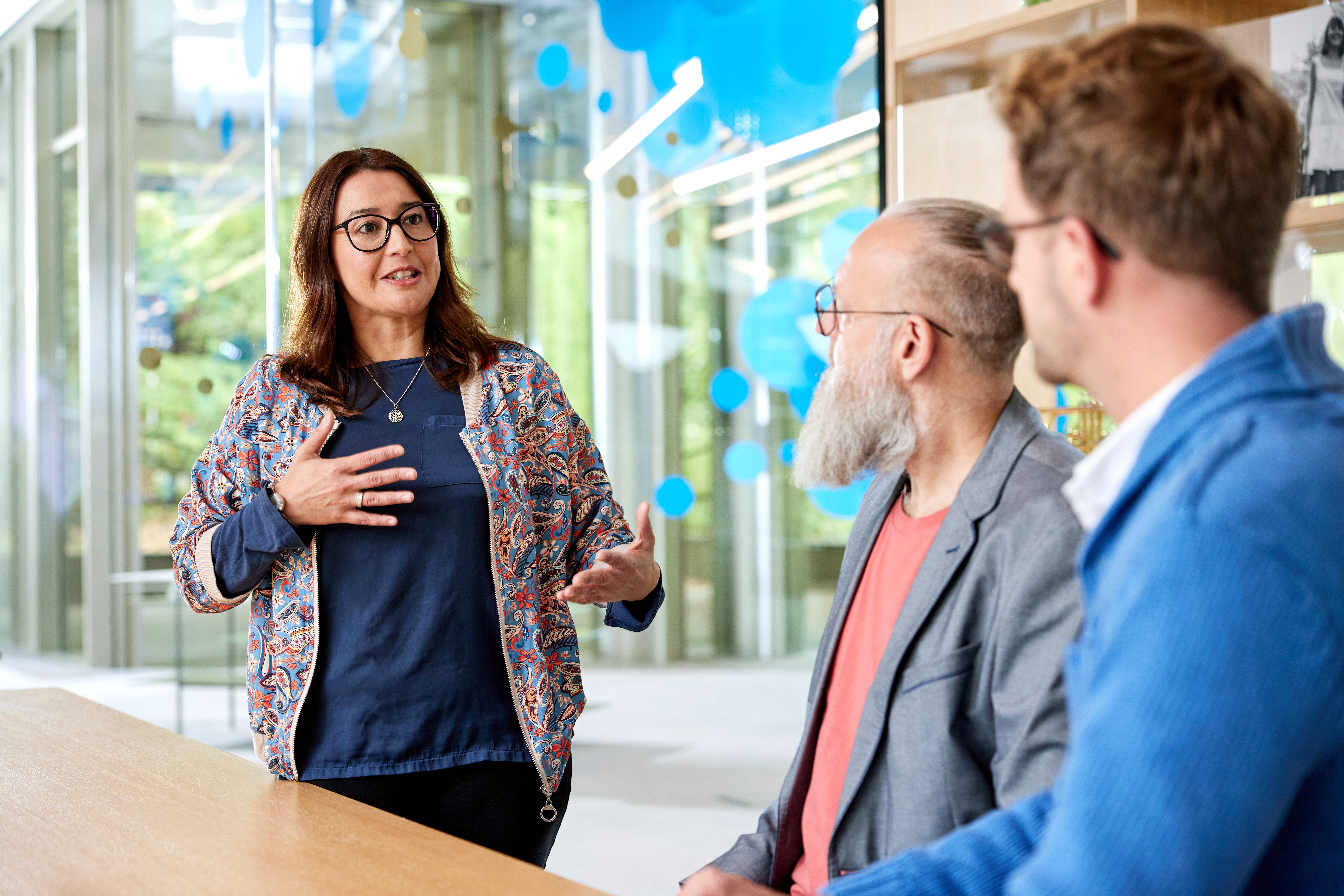 bayer-employees-in-a-meeting-2.jpg