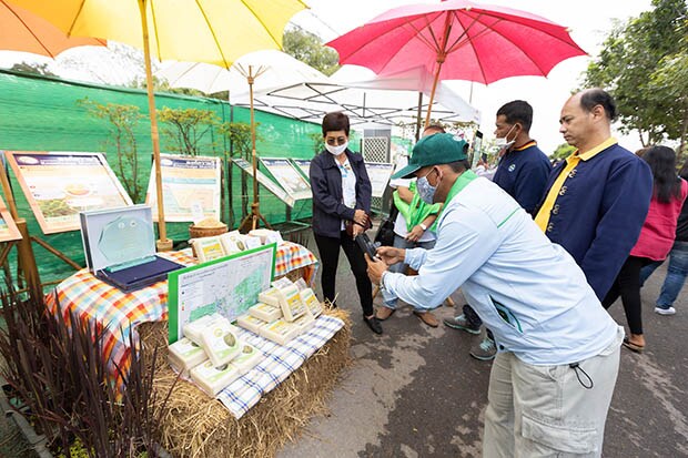 better-farms-better-lives5.jpg