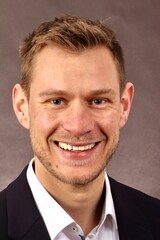 christoph-breitenstroter-160x240-0.jpg