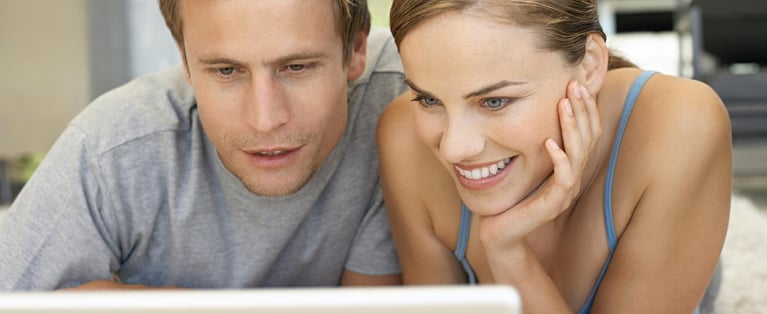 Couple using laptop_1.jpg