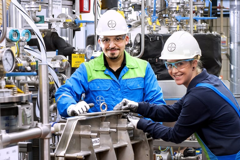 employees at production site m