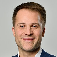 david-evendon-challis-headshot.png