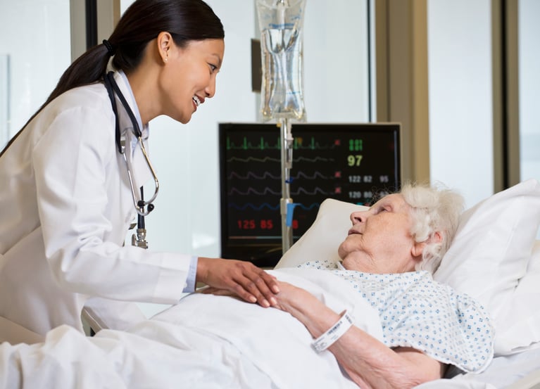 doctor_woman_cardiogram.jpg