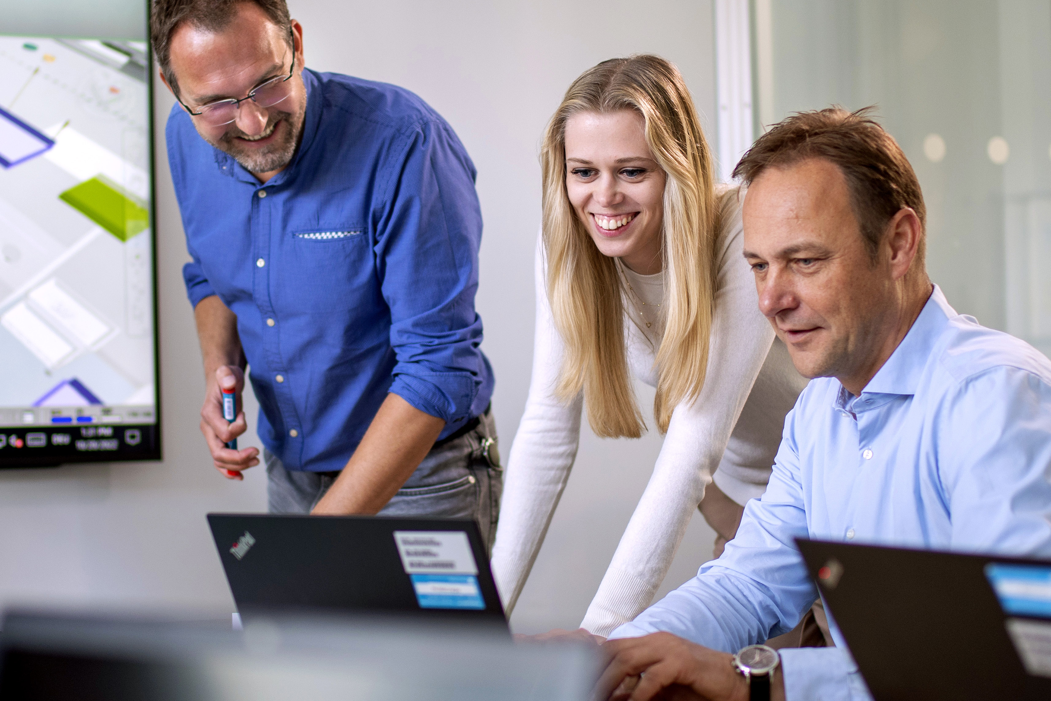 employees-in-a-meeting-2.jpg