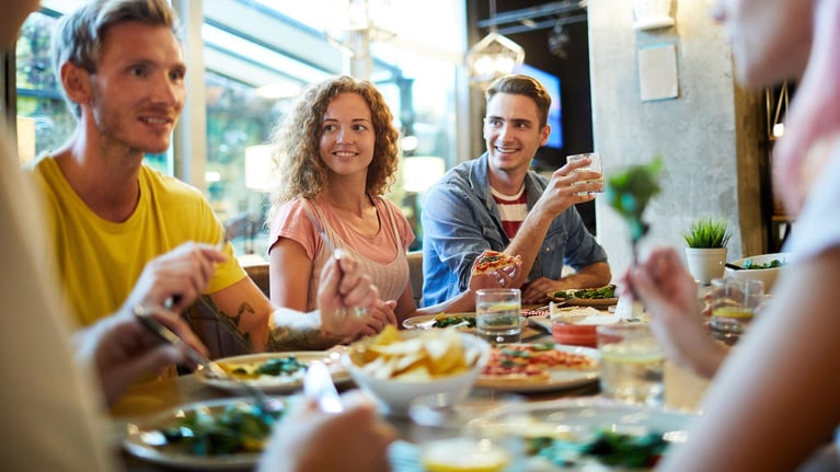 friends-eat-at-restaurant-2.jpg