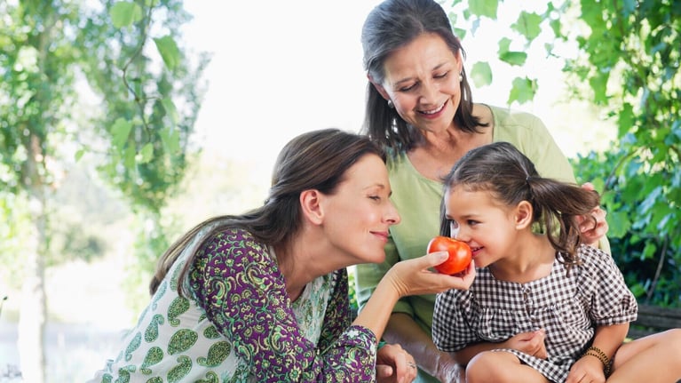 generations-smell-tomatoes-16-9.jpg