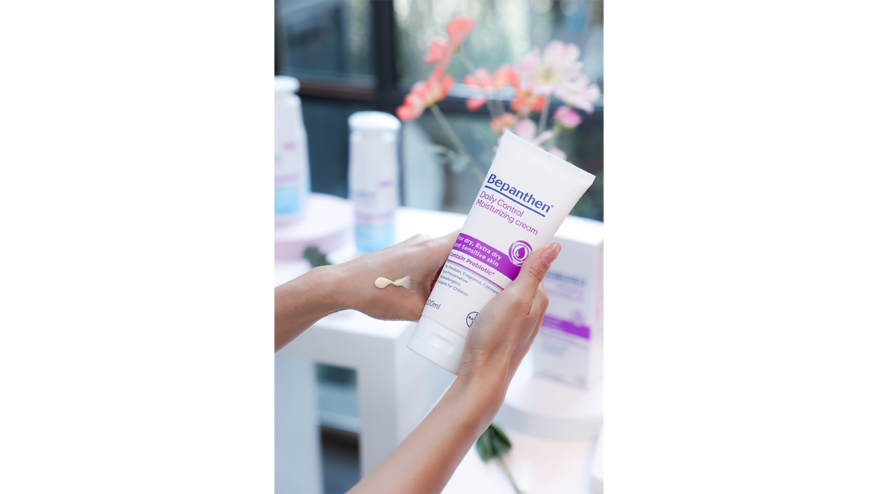 holding-bepanthen-product-1280x720.png