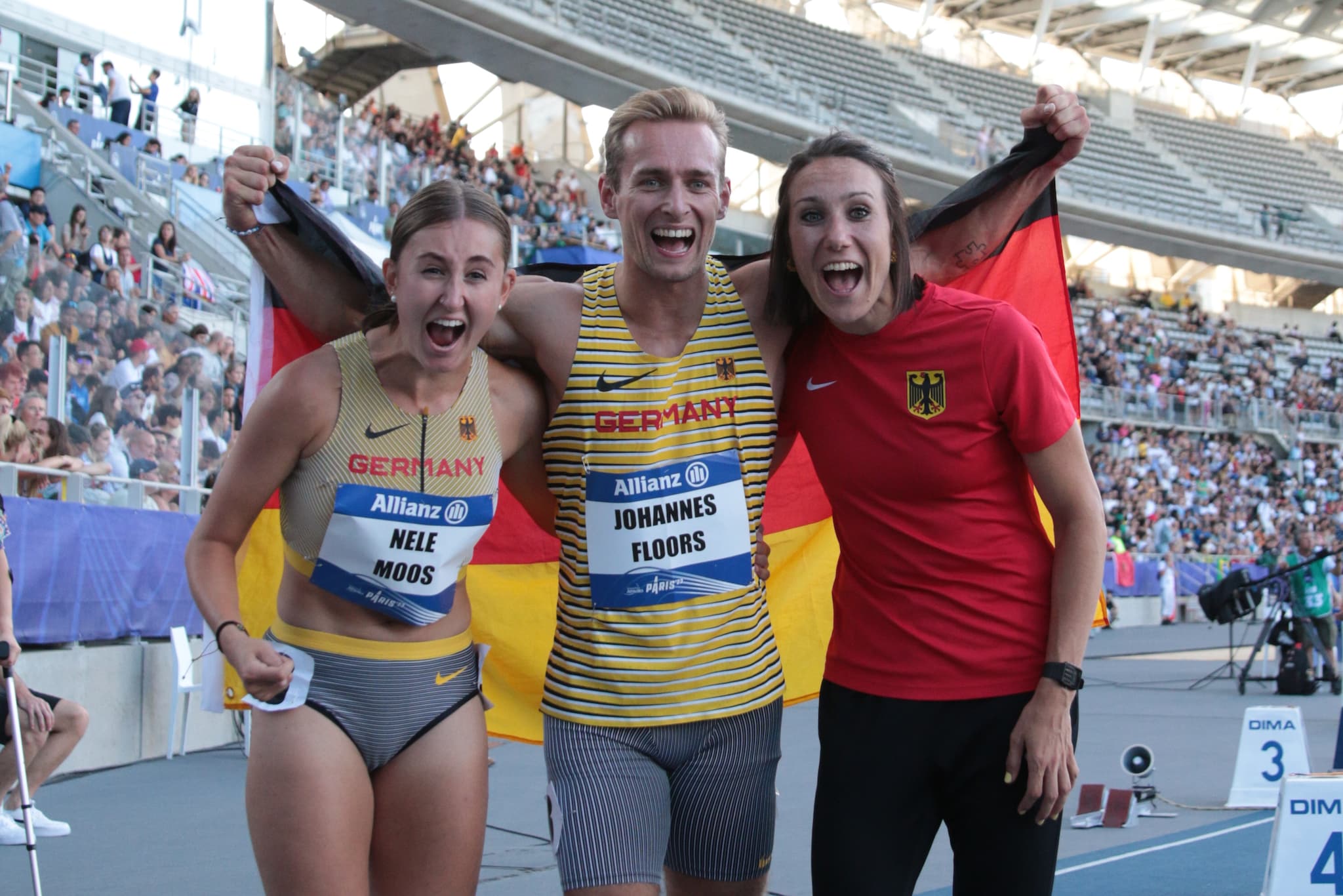 Nele Moos (Bronze), Johannes Floors (Gold) and Irmgard Bensusan (Gold) at the 2023 Para World Championships in Paris (left to right).