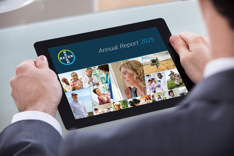 man-looking-at-tablet-ar25.jpg