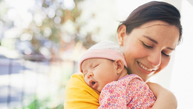 mother_holding_baby_1_620.jpg