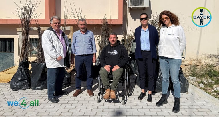Παράδοση δενδρυλλίων στη βόρεια Εύβοια