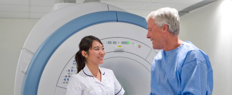 Radiologist_and_patient_scan.jpg
