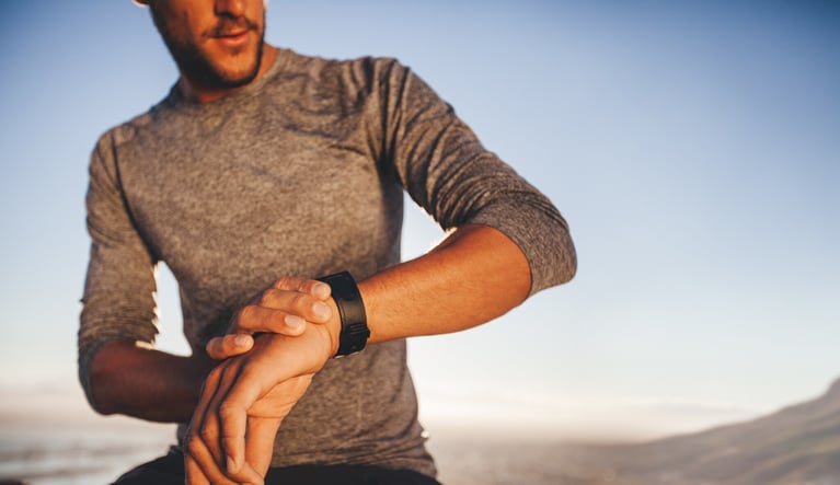 runner-checking-watch-1.jpg