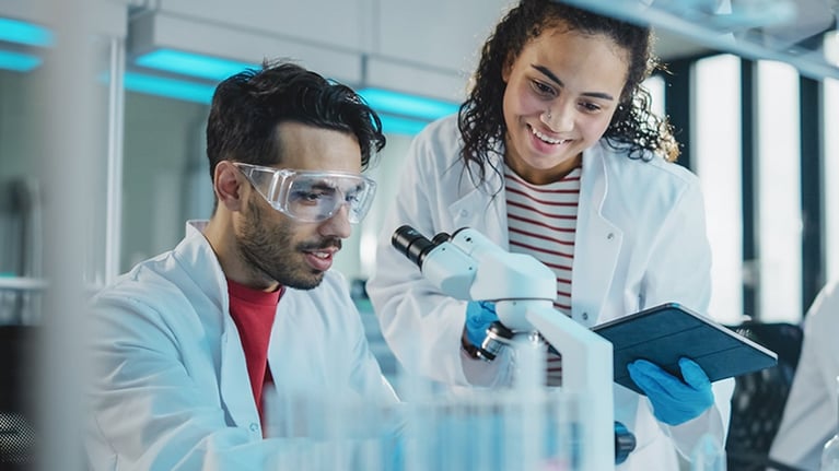 scientists-laboratory-1280x720.jpg