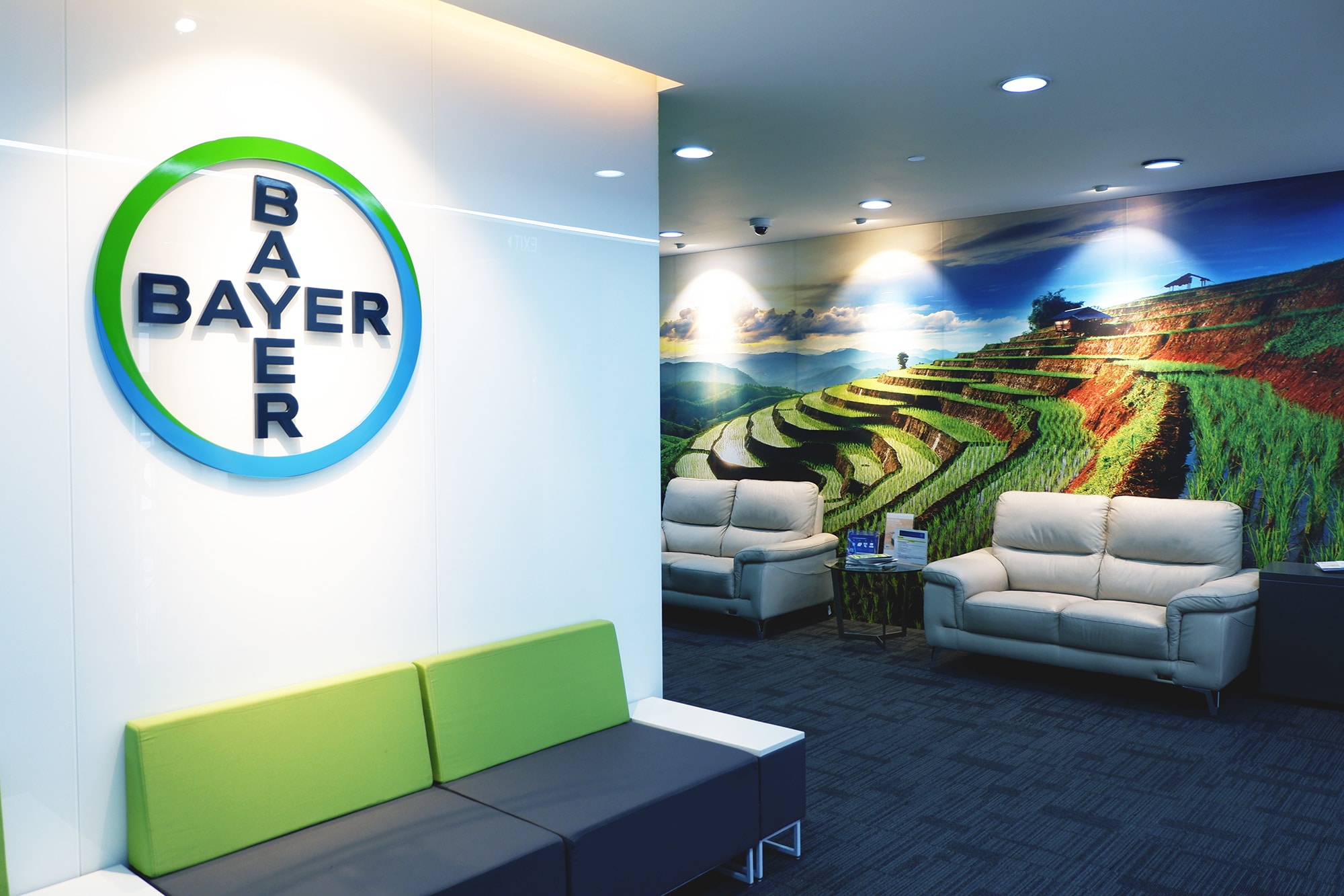 scmanila-t37f-lobby.jpg